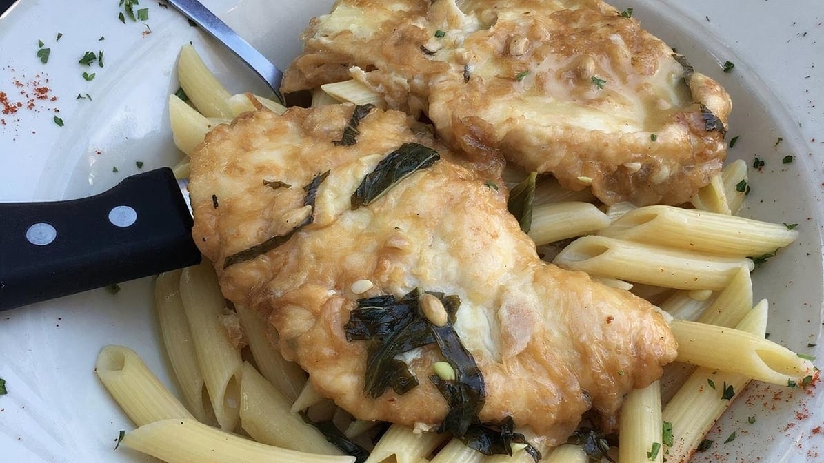 Chicken / Veal Marsala.